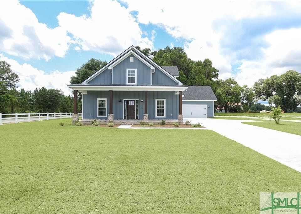 1st image of 9 NE Palmer Place Ln