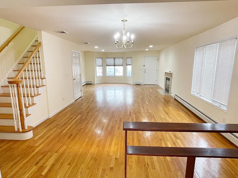 332 E Columbia Ave #A — Photo 2