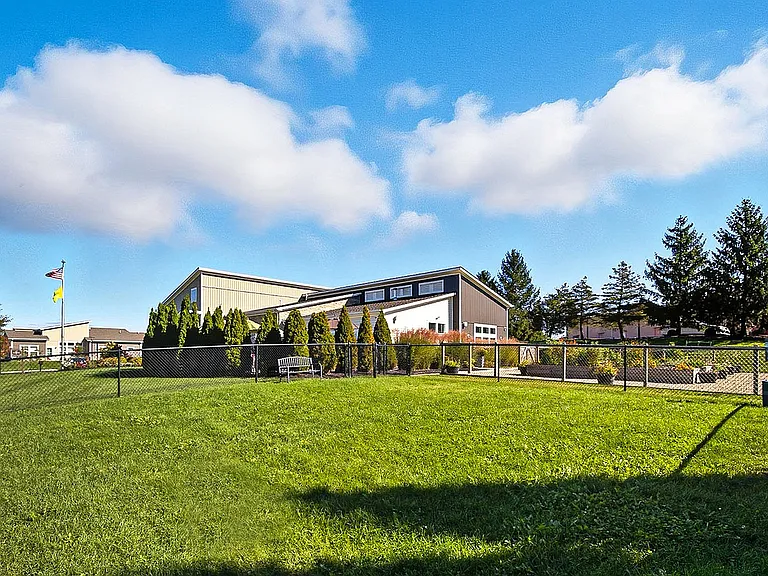 Burr Oak Commons — Photo 14