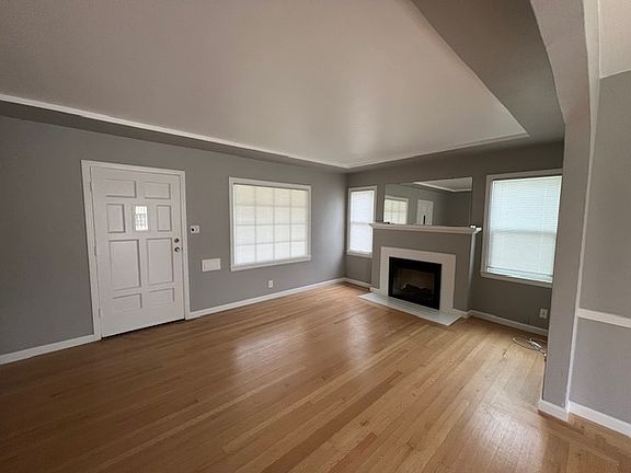 5th image of 241 Tivoli Way