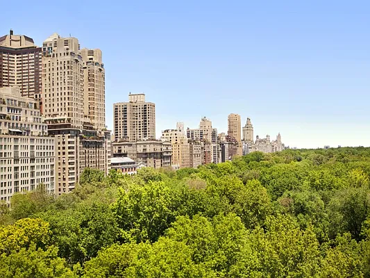 Sold by Sotheby's International Realty | media 6