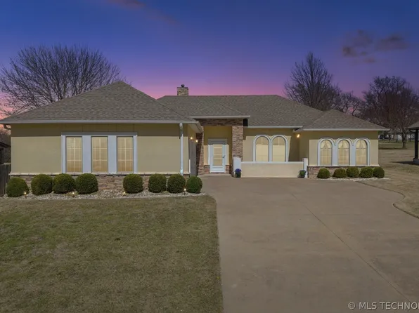 3202 Club St, Claremore, OK 74019