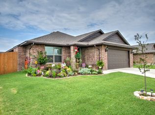 1501 Ginger Ave, Moore, OK 73160