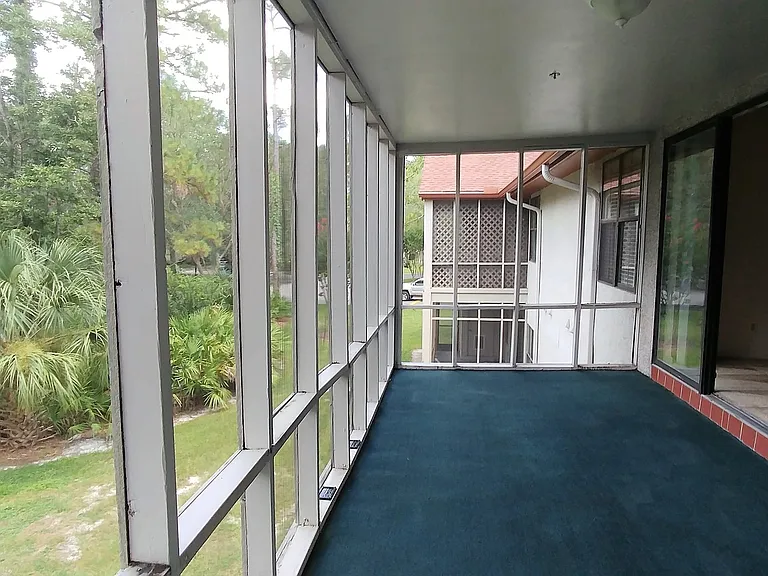 902 Wood Hill Dr — Photo 11