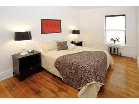 Rented by Domus Realty | media 18