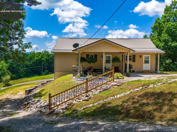 160 Pine View Rd, Stanton, KY 40380