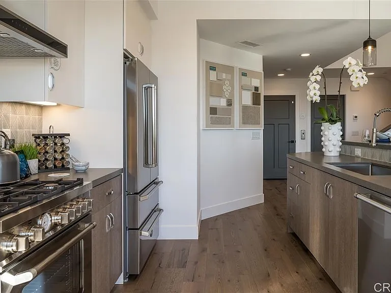 2876 Trails Ln #11 — Photo 3
