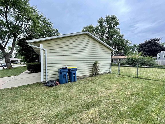 2nd image of 2912 Marrett Dr