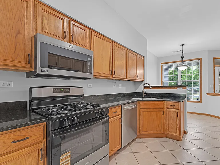 989 Sheridan Cir — Photo 7