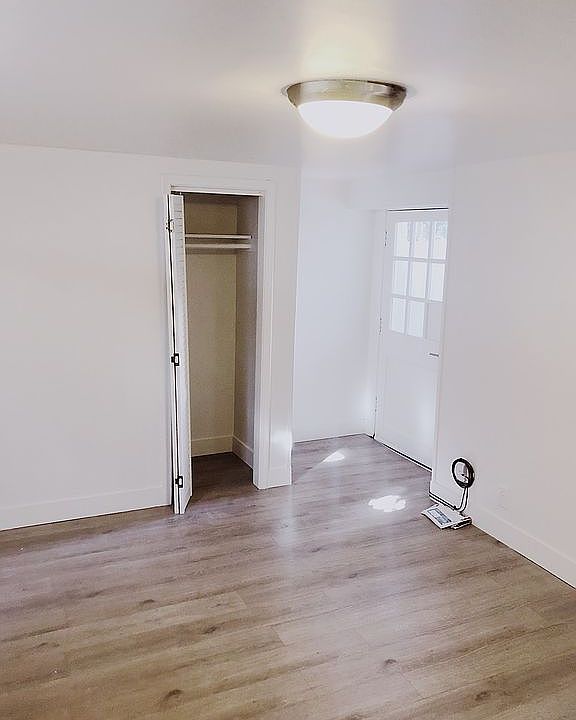 1st image of 1338 E Zenith Ave