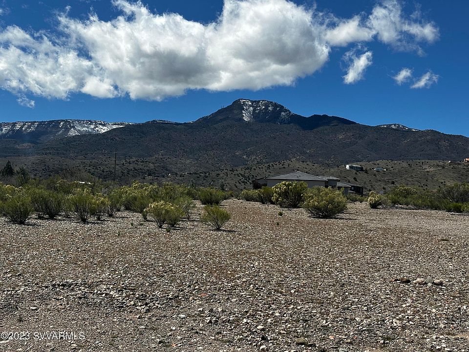 1st image of 631 N Skyline Boulevard