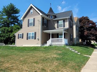 733 Locust St #1, Catasauqua, PA 18032