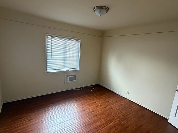 4th image of 801 N 2nd St APT B