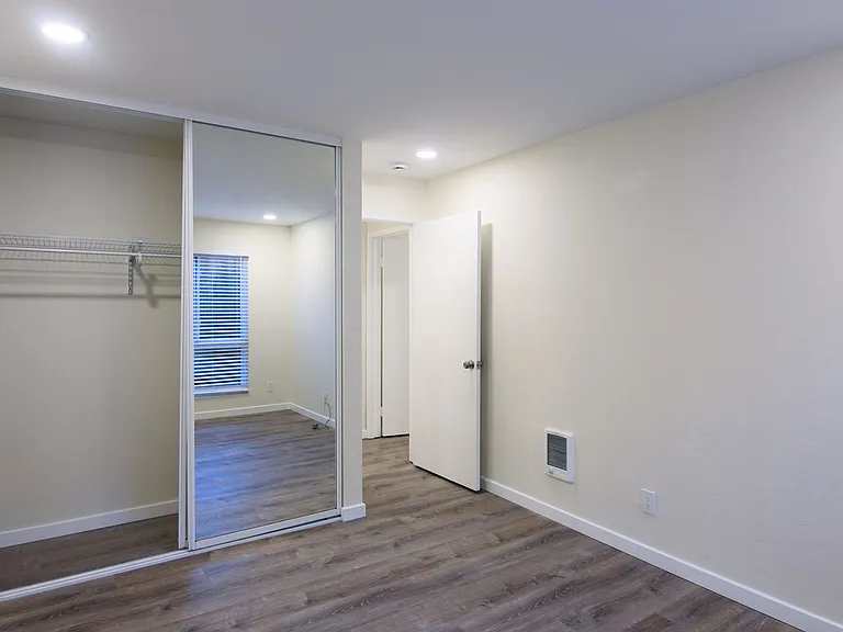 765 Rand Ave Apartments — Photo 17