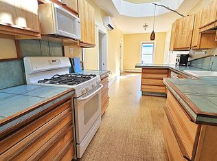 139 - 141 N Champlain St, Burlington, VT 05401