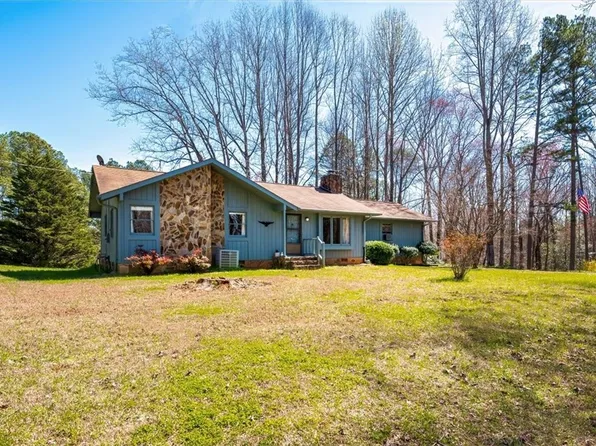 125 Bethel Church Rd, Walhalla, SC 29691