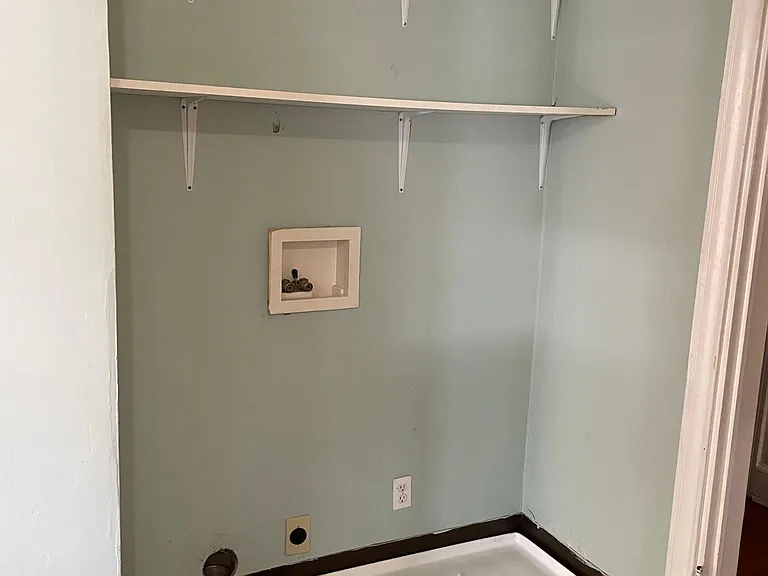21 Blackburn St — Photo 17