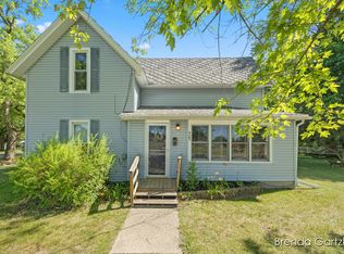 405 Emory St, Howard City, MI 49329