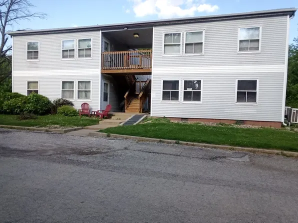 404 E 6th St #404, Glasford, IL 61533