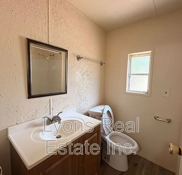 8146 Tolles Dr — Photo 7
