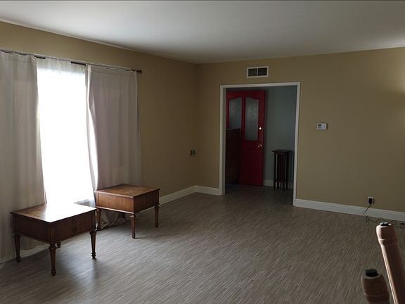 4th image of 354 N Toland Ave