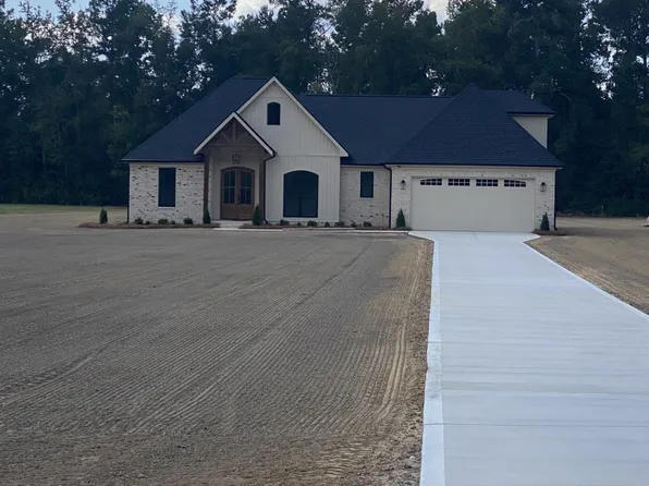 1508 Benny Rd, Lumberton, NC 28358