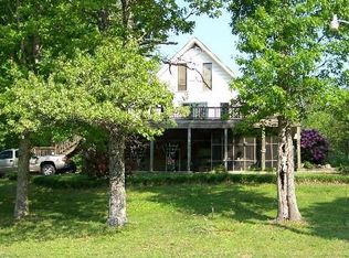 298 Bear Creek Rd, Collinwood, TN 38450
