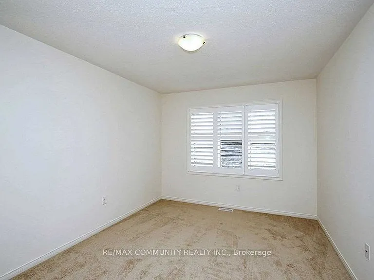 223 Windfields Farm Dr W — Photo 10
