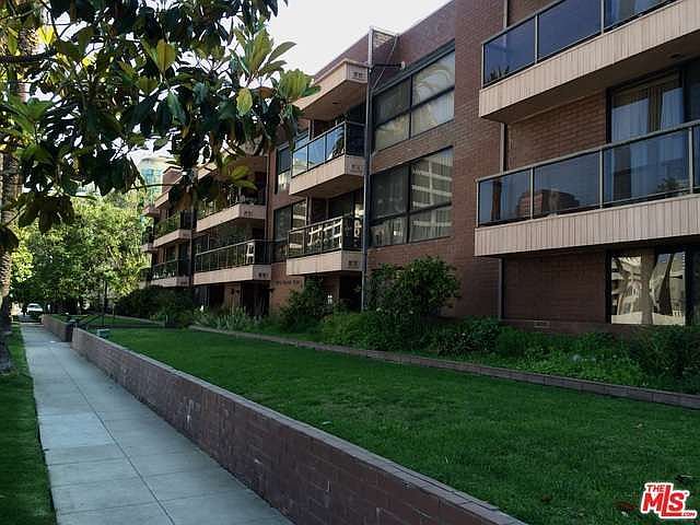 1st image of 125 N Gale Dr APT 301