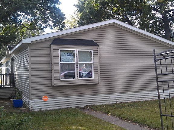 4th image of 7321 West Cir NE