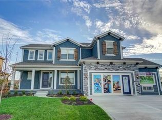 1621 SW Merryman Dr, Lees Summit, MO 64082