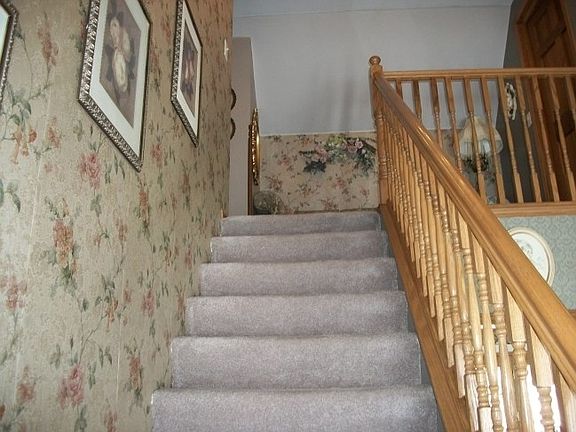 3rd image of 214 Brittany Ct