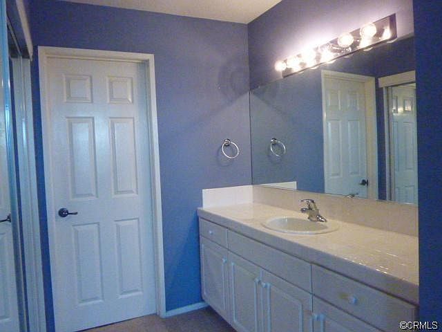 2nd image of 20301 Bluffside Cir #D-205
