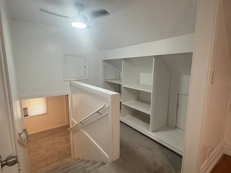 625 E 21st St #3 — Photo 9