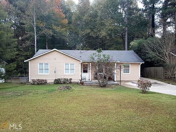 3rd image of 344 Hemlock Dr