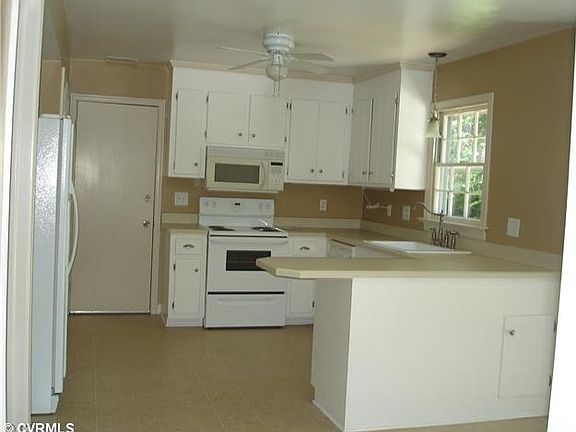 4th image of 11918 Mountain Laurel Dr