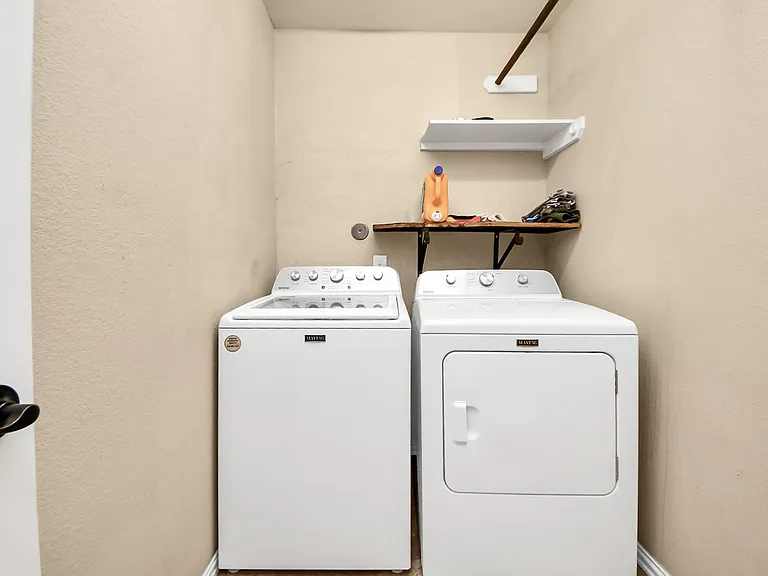 7502 Simpson Springs Ln — Photo 29