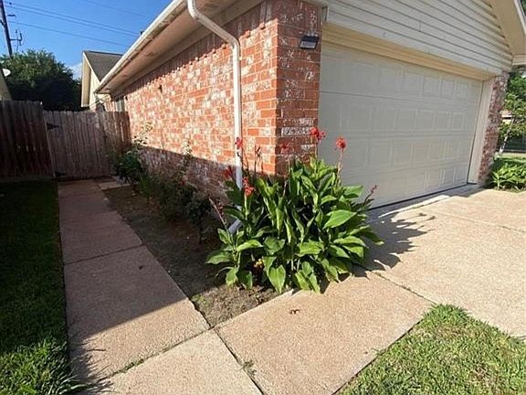 3rd image of 22102 Kenlake Dr