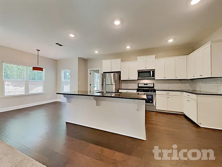 115 Orchard Ln — Photo 7