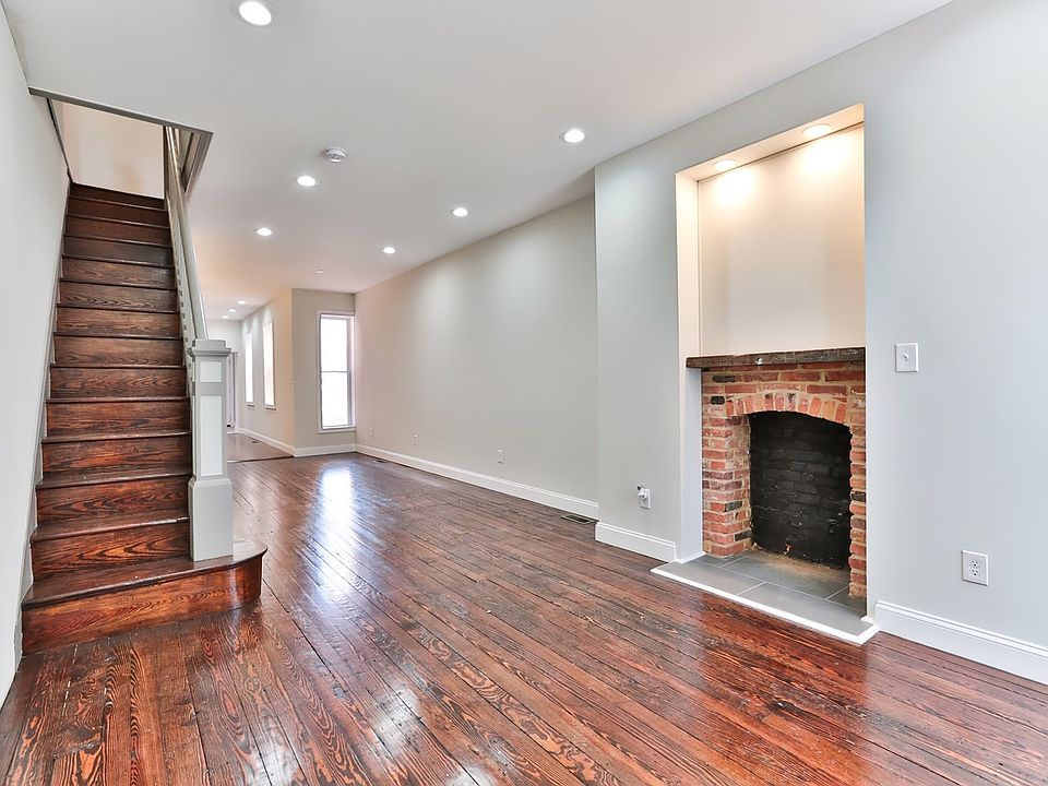 1st image of 900 S East Ave #928