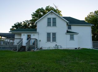 2060 Hammer Rd, Albert Lea, MN 56007