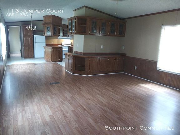 3rd image of 113 Juniper Ct