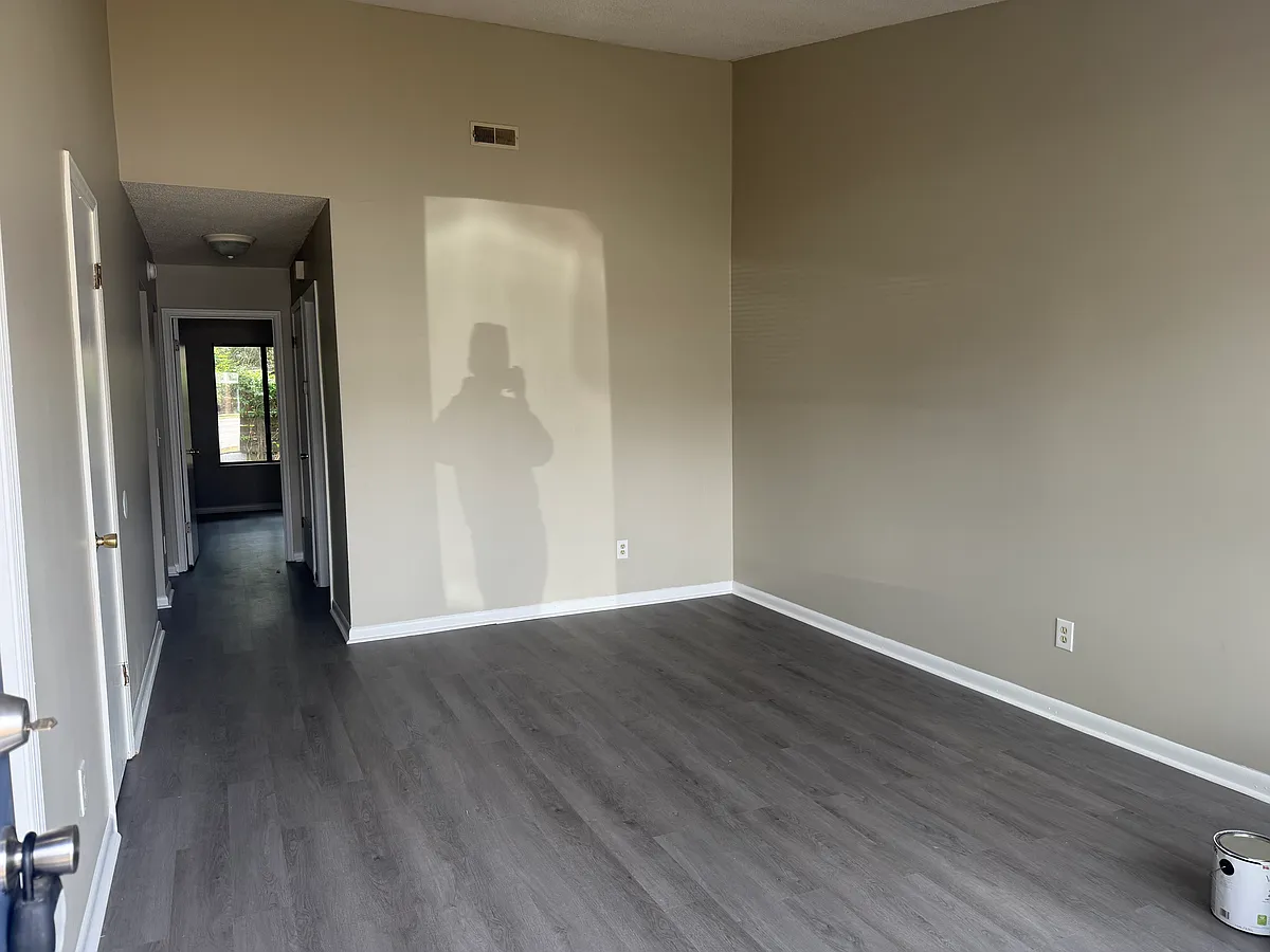 Building Photo - 373 Beverly St #373