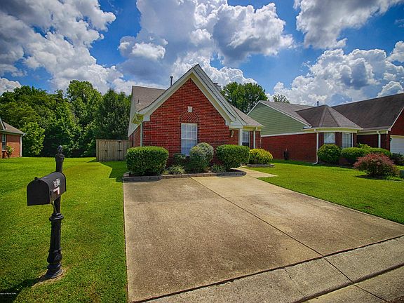 3rd image of 5670 Steffani Dr