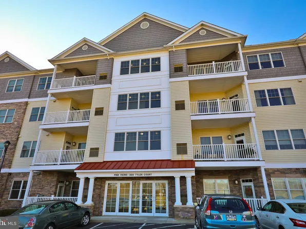 300 Tyler Ct Unit 443, Philadelphia, PA 19111