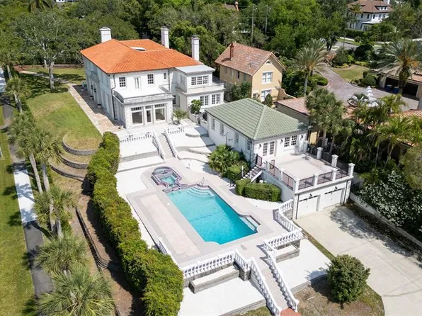 205 Magnolia Dr, Clearwater, FL 33756