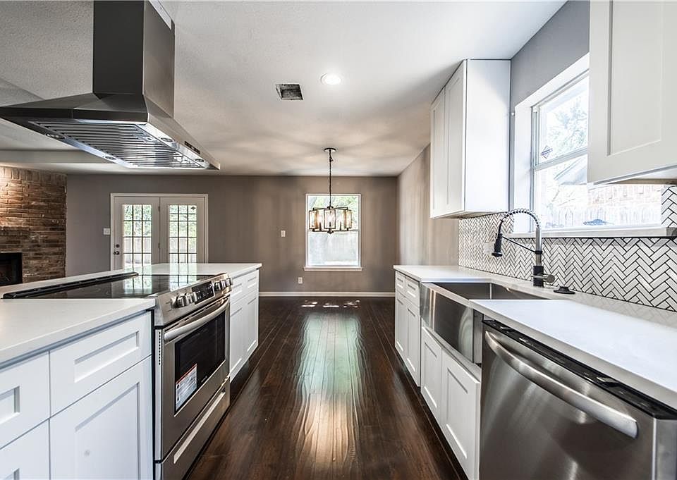 1st image of 4112 Willow Springs Dr
