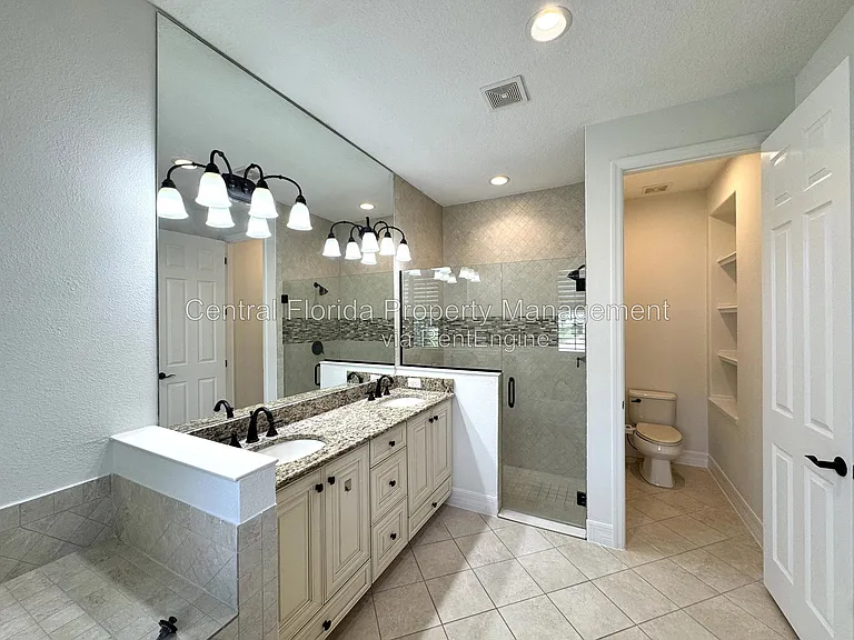 8998 Fullerwood Ave — Photo 10