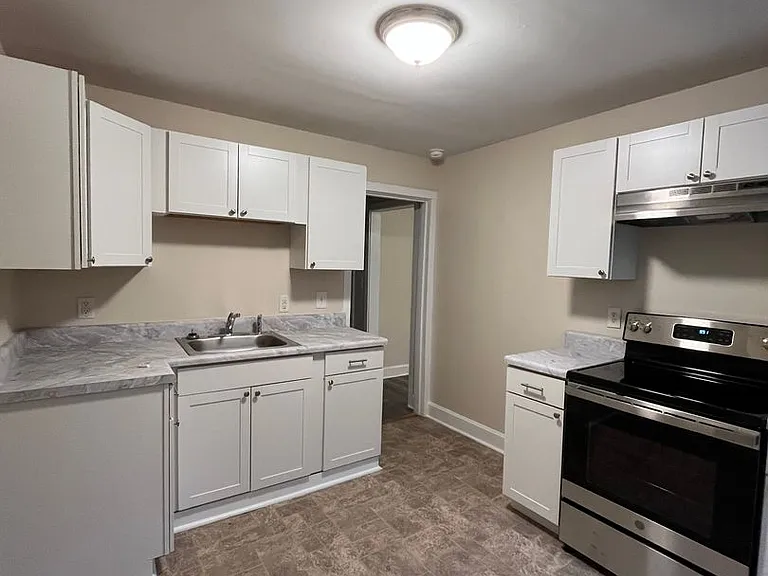 545 Stevenson St — Photo 6