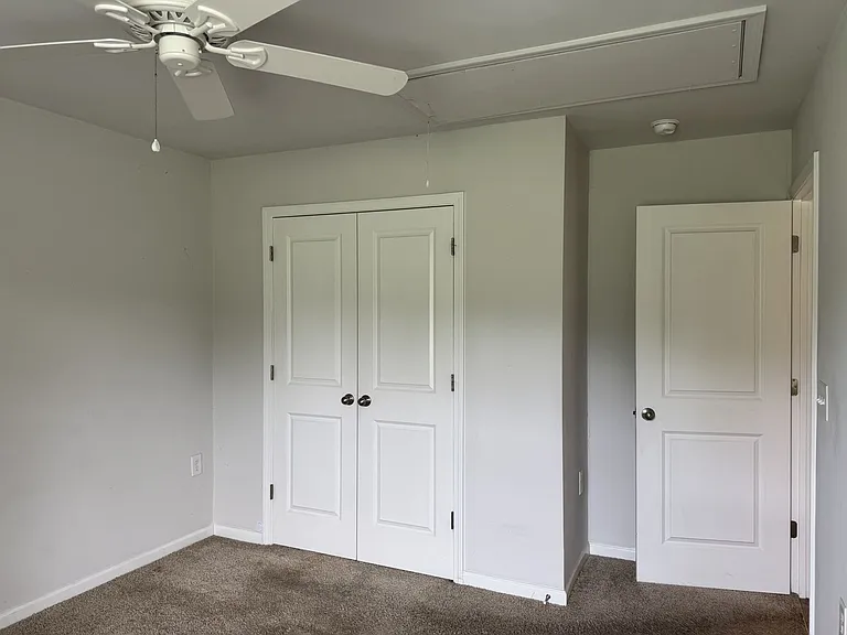 102 Jessica Ct — Photo 11